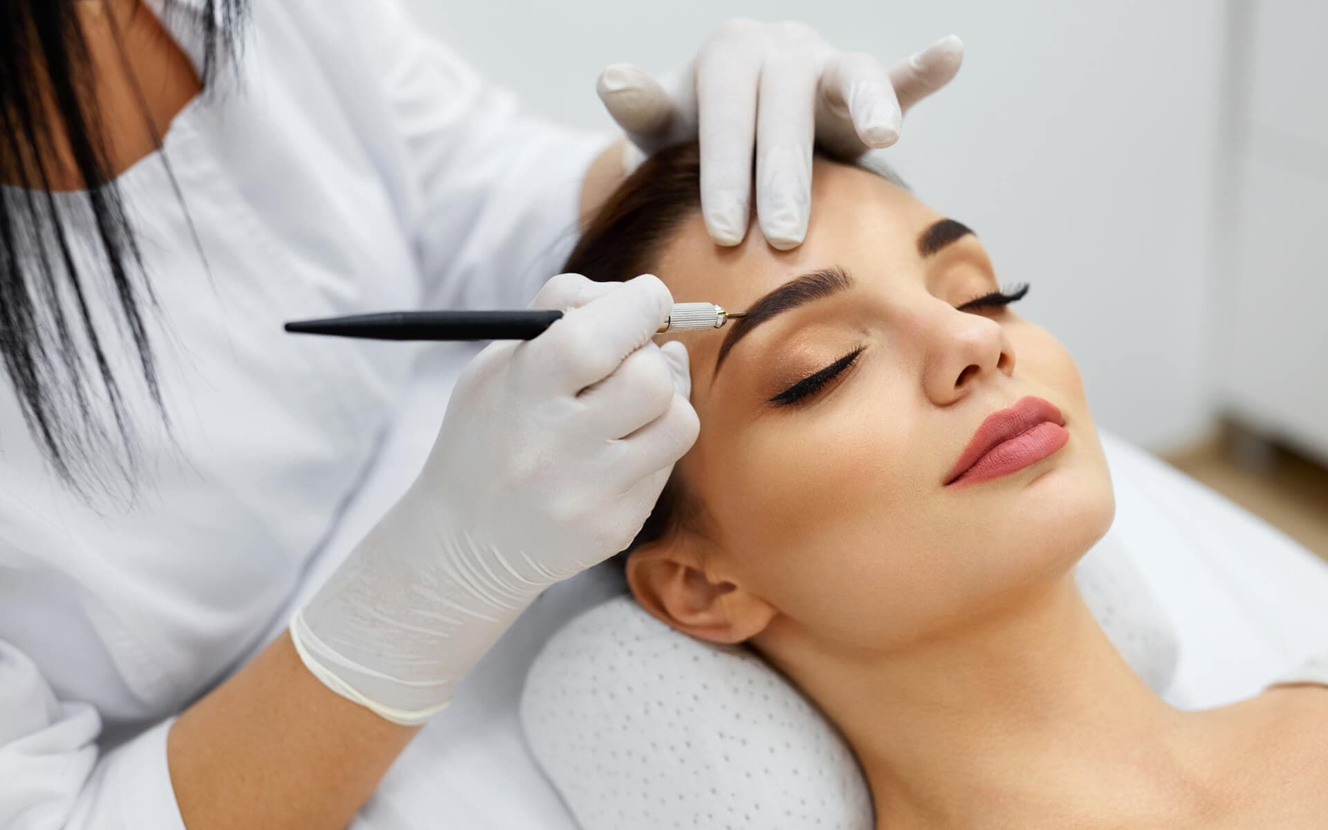 Especialistas en tratamientos de microblading en Vigo